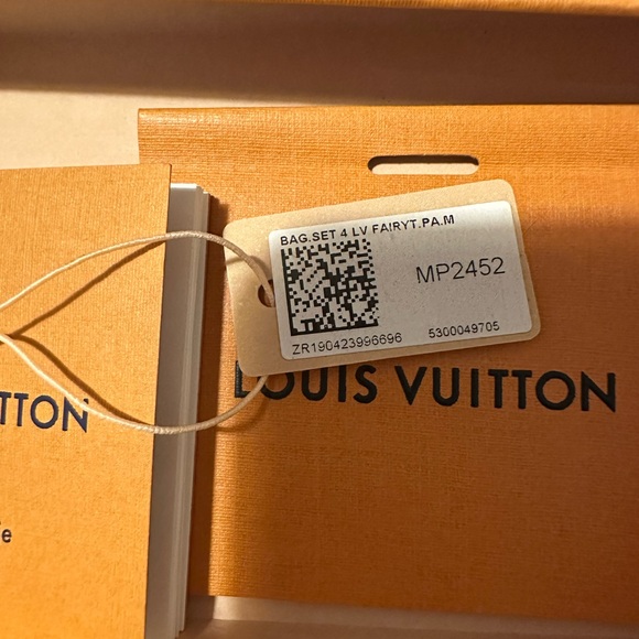 Louis Vuitton Ring 4 piece adjustable ring set - Picture 8 of 12